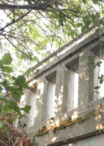 Strengthening concrete bridge